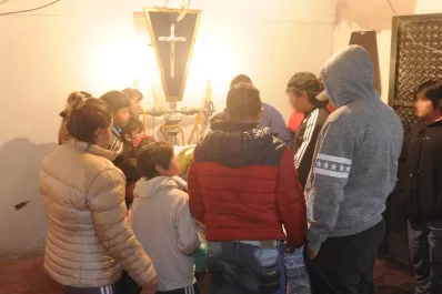 Vecinos de la Costanera marchan tras la muerte de un adolescente adicto