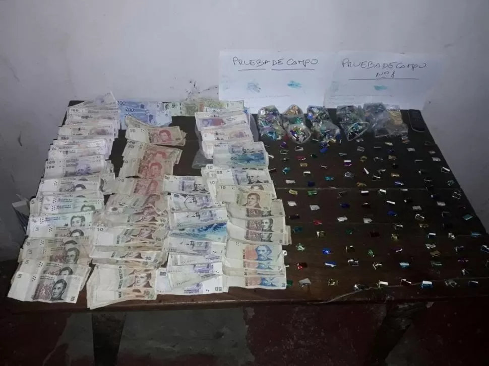 SECUESTRO. La droga que se halló en uno de los operativos del caso.  