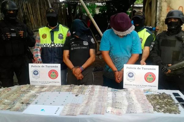 Incautan cocaína, marihuana, pastillas y dinero en dos allanamientos en Famaillá