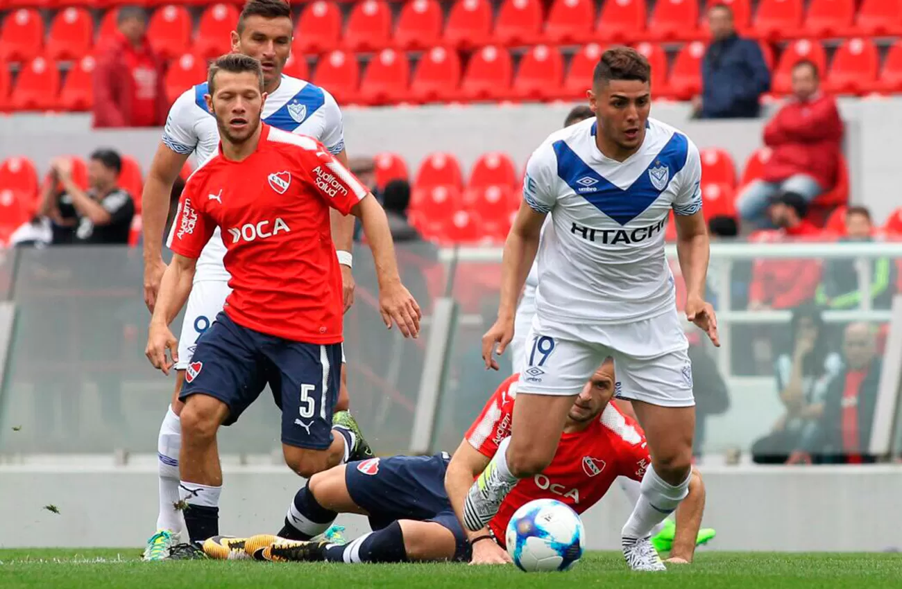 INDEPENDIENTE VS VÉLEZ (FOTO DE VÉLEZ OFICIAL)