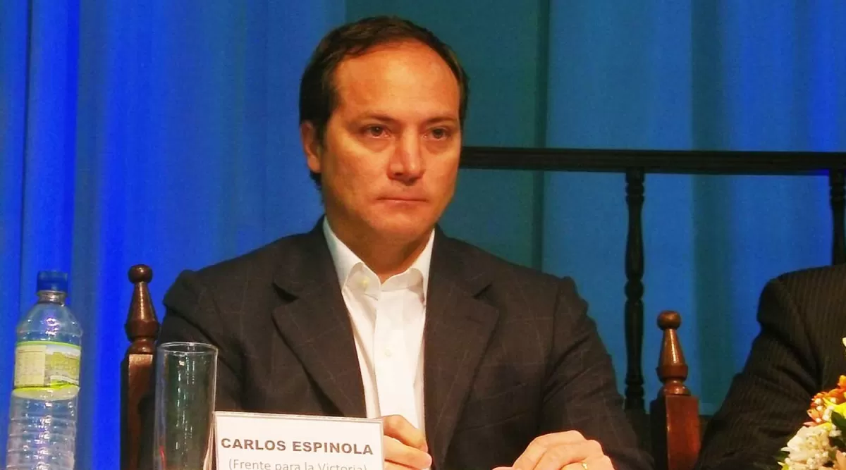 CARLOS ESPÍNOLA