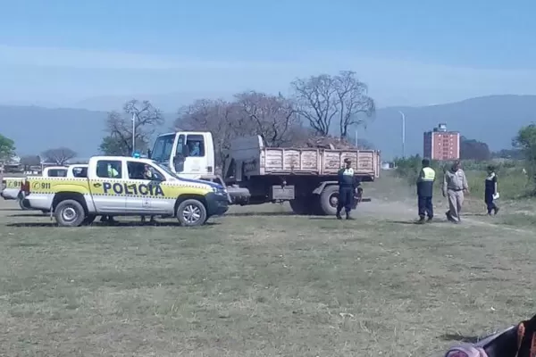 Cruces entre la Municipalidad y la Policía por un operativo en Campo Norte