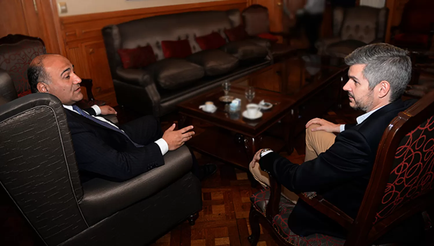 EN LA CASA DE GOBERNO. Juan Manzur y Marcos Peña se reunieron durante 30 minutos. FOTO TOMADA DE COMUNICACIONTUCUMAN.GOB.AR