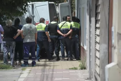 La madre habría matado a sus hijos porque ya no podía evitar que volvieran a ver a su padre