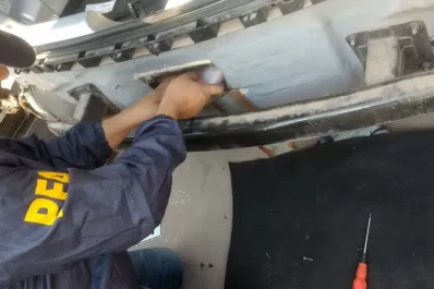 Video y fotos: así escondían la droga los tucumanos detenidos en Santiago del Estero