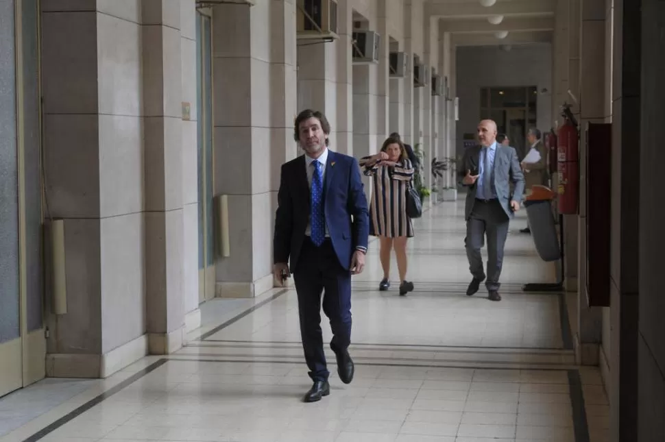 DESPUÉS DE LA REUNIÓN EN LA CORTE. Se retiran los camaristas de Apelaciones: Pedicone, Vitar y Albo. la gaceta / foto de franco vera