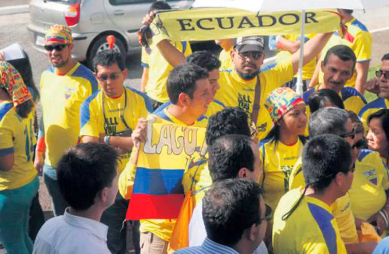 HINCHAS ECUATORIANOS AGOTARON SUS ENTRADAS (ARCHIVO)