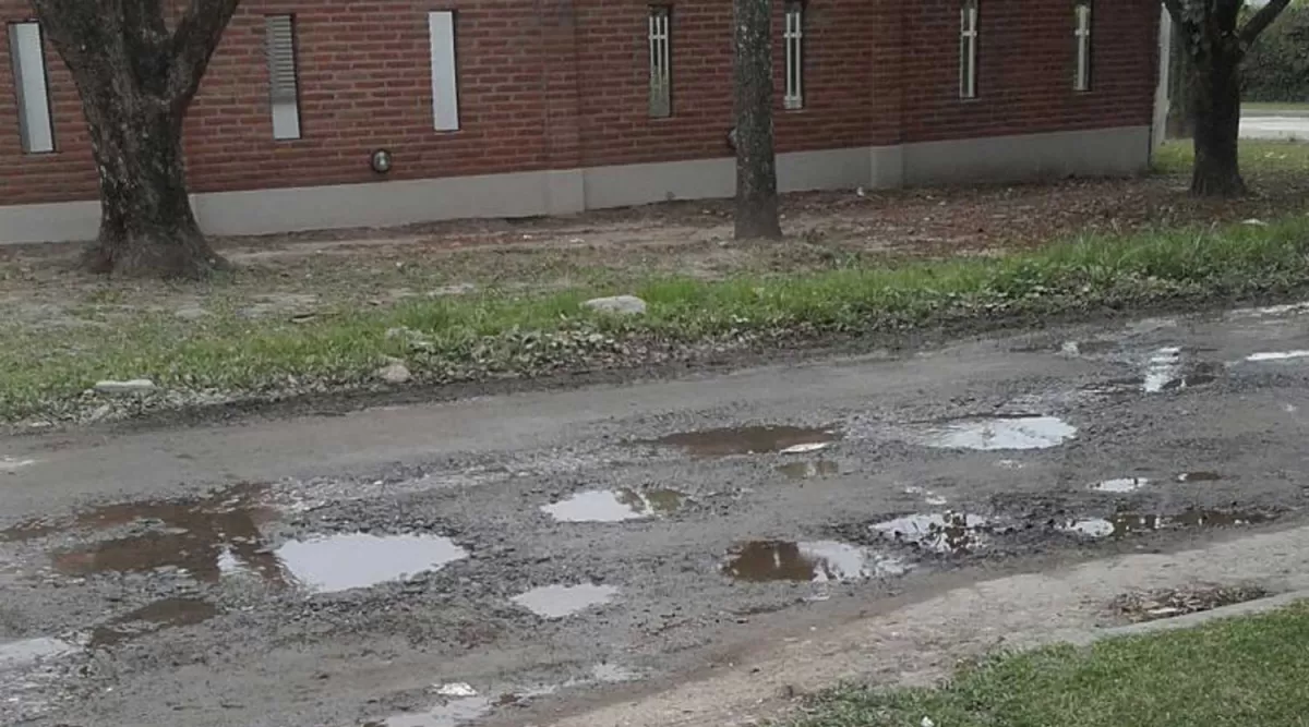 Mientras recomiendan cuidar el agua potable, el derrame es permanente