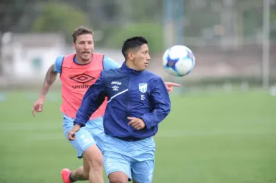 El plantel de Atlético hace táctica y fútbol