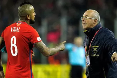 La Conmebol suspendió a Célico, quien no podrá estar en el banco de Ecuador