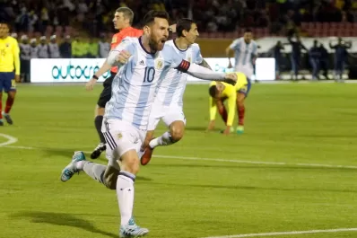 Lionel Messi agiganta la leyenda con su magia y con goles