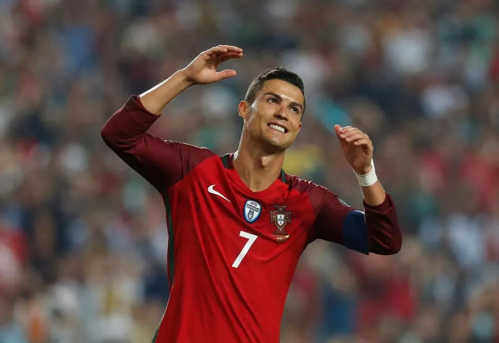 QUIERE REVANCHA. Cristiano Ronaldo no brilló en el cierre contra Suiza, pero fue fundamental a lo largo de la eliminatoria, convirtiendo la mitad de los goles de Portugal. Ahora irá a Rusia por el título que le falta. reuters