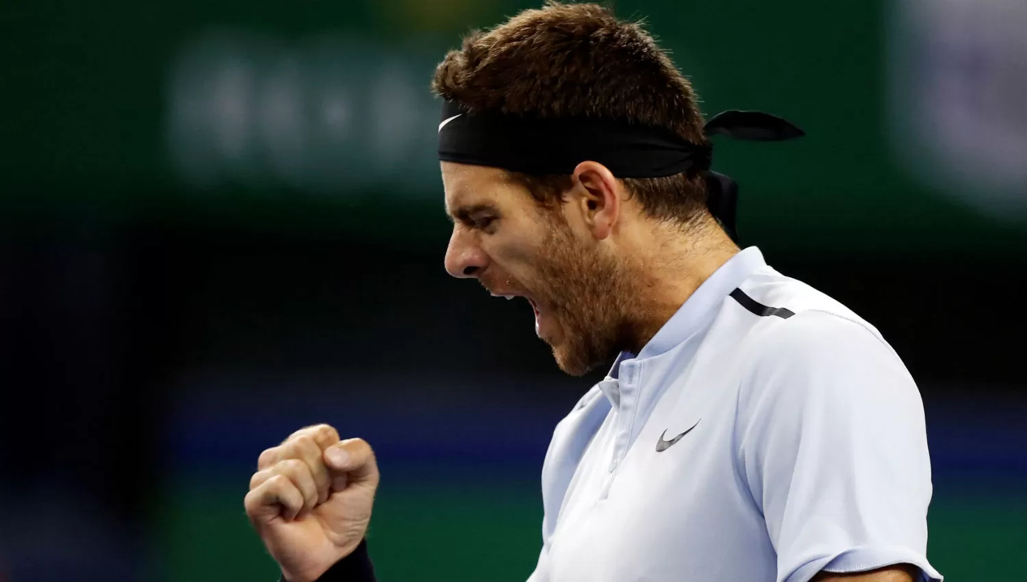 UN GRANDE. Juan Martin del Potro celebra su victoria ante el alemán Zverev en el partido disputado por los octavos de final del Masters de Shangai. /REUTERS/Aly Song