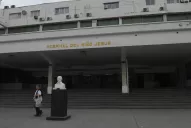 El estudiante del Gymnasium sigue en estado crítico: su situación es tan grave como el primer día