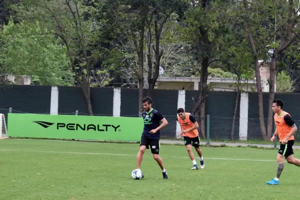 River pretende a Cvitanich, pero Banfield declaró instransferible al delantero