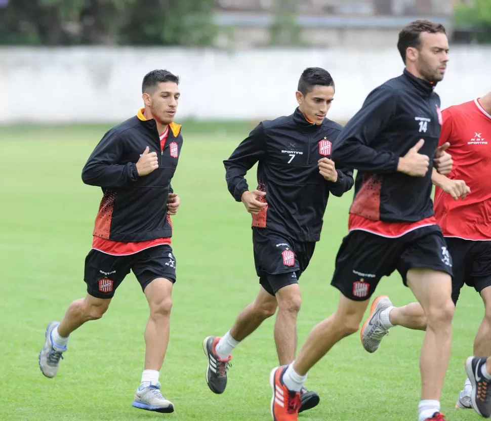 OBJETIVO. Costa trabaja con la idea de ganarse un lugar en el equipo titular. la gaceta / foto de hector peralta