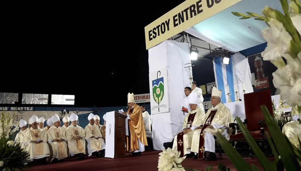 CARDENAL. Villalba habla durante la homilía. LA GACETA / DIEGO ARÁOZ