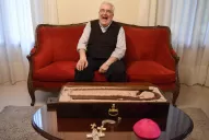 Qué significan los símbolos que lucirá el arzobispo Carlos Sánchez a partir de hoy