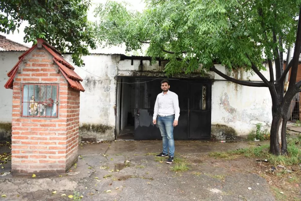 DURÍSIMA EXPERIENCIA. Carlos Andrade, que estudia y trabaja, le reveló a LA GACETA que no puede dormir después del ataque que sufrió en su casa. LA GACETA / FOTO DE ANALÍA JARAMILLO