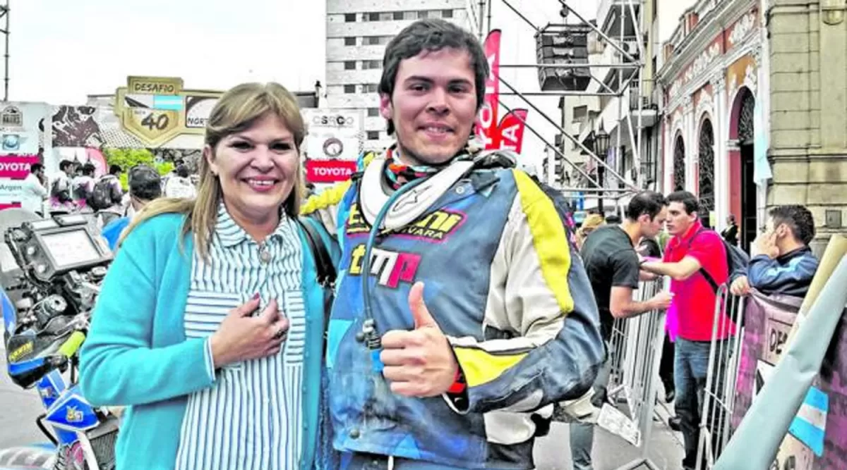EMMA GOMEZ MITIEFF Y EMMANUEL GUEVARA.-