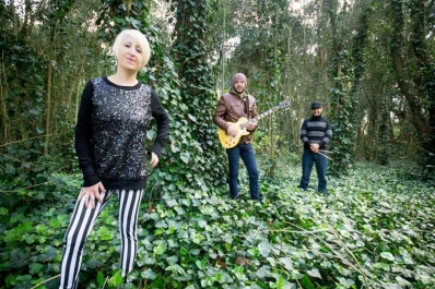 Rotten Apples se asumen nómades en el mundo