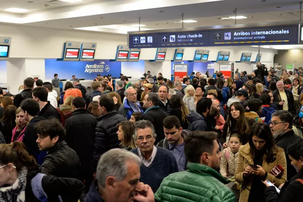 “El Gobierno busca destruir la imagen de Aerolíneas para facilitar el ingreso de las low cost”