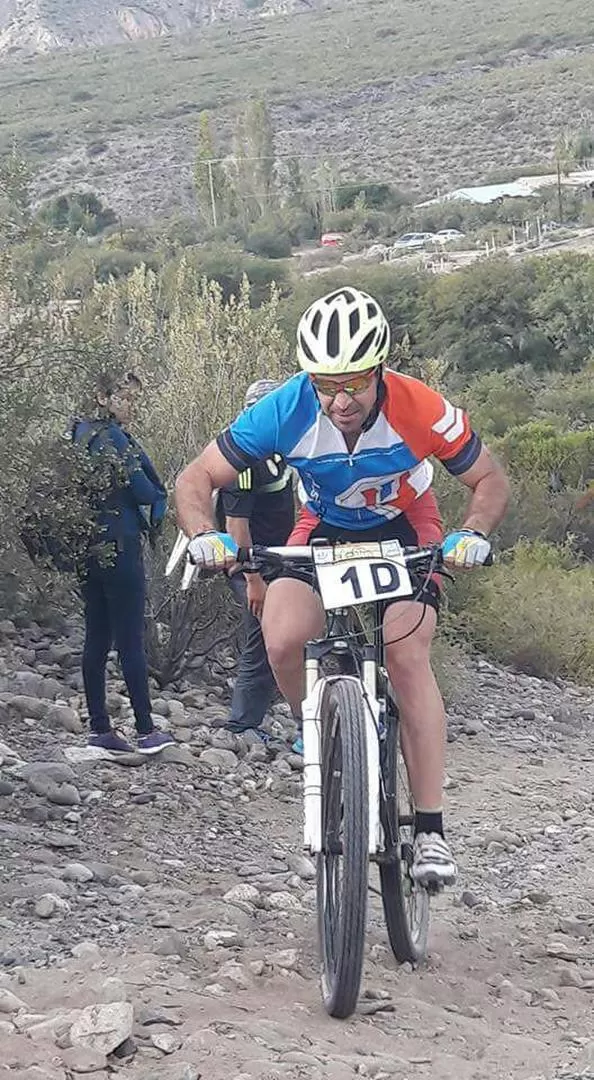 MASTER A. Faciano se llevó la corona hacia Monteros.   