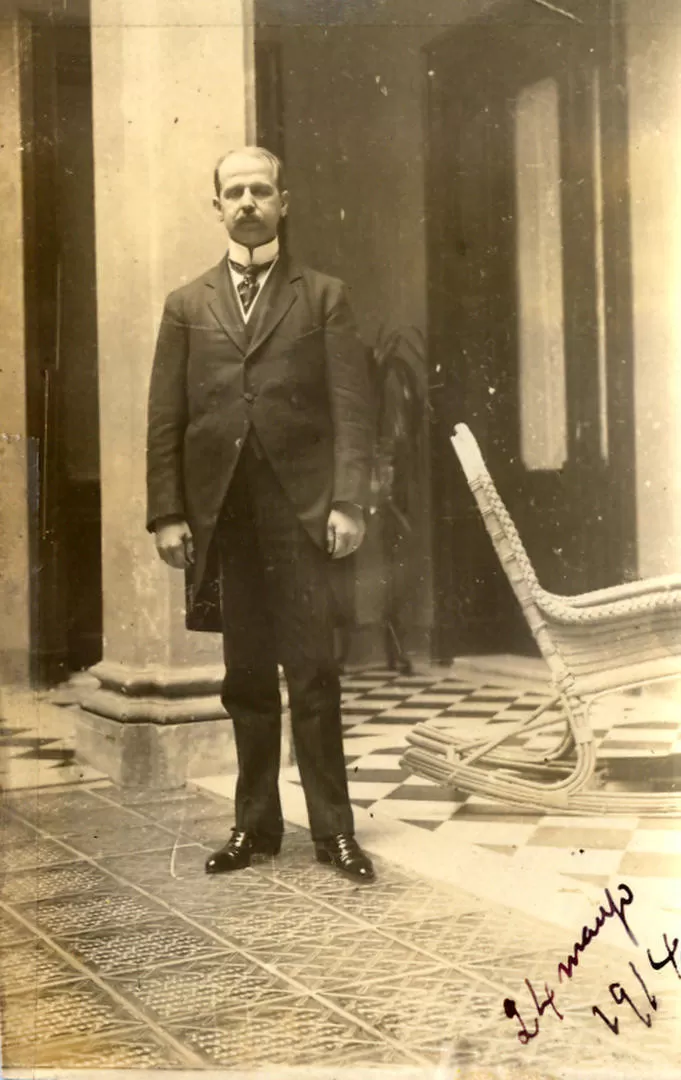 ERNESTO PADILLA. En 1907, en el Salón de París, vio una fuente que hallaba ideal para alguna plaza tucumana. 