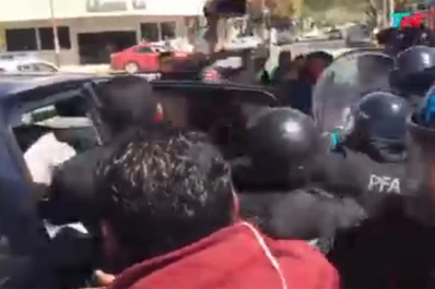 Video: hubo incidentes en el juzgado de Esquel y agredieron al juez Otranto