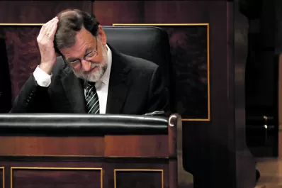 Rajoy considera alternativas a la intervención de Cataluña