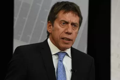 Ricardo Bussi: zapatos relucientes para una parada con experiencia