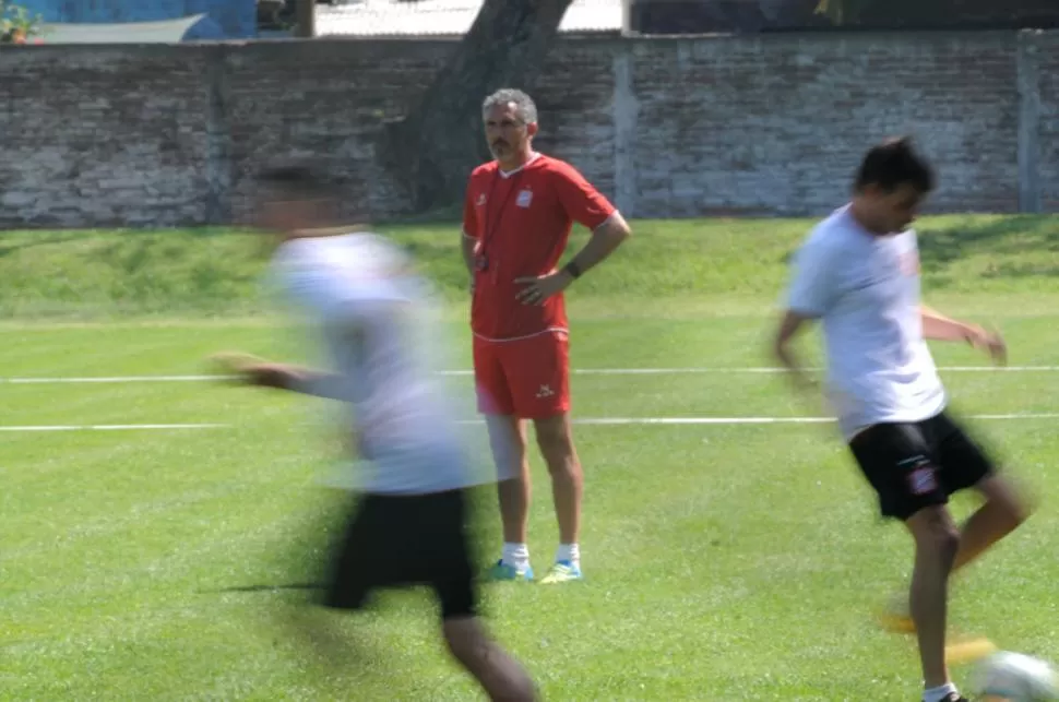 REPROBACIÓN. El empate que San Martín consiguió frente a Mitre despertó la impaciencia de los simpatizantes; de momento, el equipo está mostrando ser irregular. la gaceta / foto de franco vera