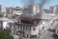 Un incendio y aprehendidos durante una marcha estudiantil