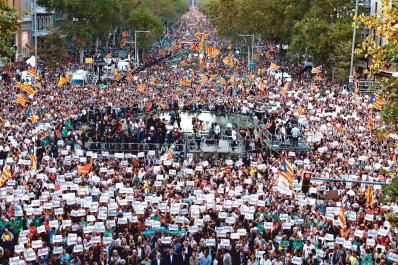 Se tensa Cataluña con el anuncio de intervención