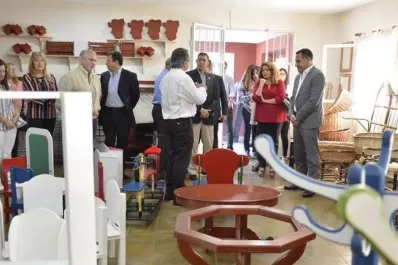 Abrieron un salón de ventas para ofrecer distintos productos fabricados por los presos