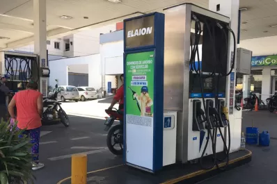 Con el nuevo aumento, el precio de la nafta en la Argentina es el segundo más caro de la región