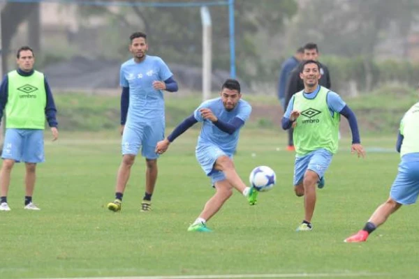 Gervasio Núñez jugó casi todos los partidos del semestre pero no estaría mañana contra Vélez