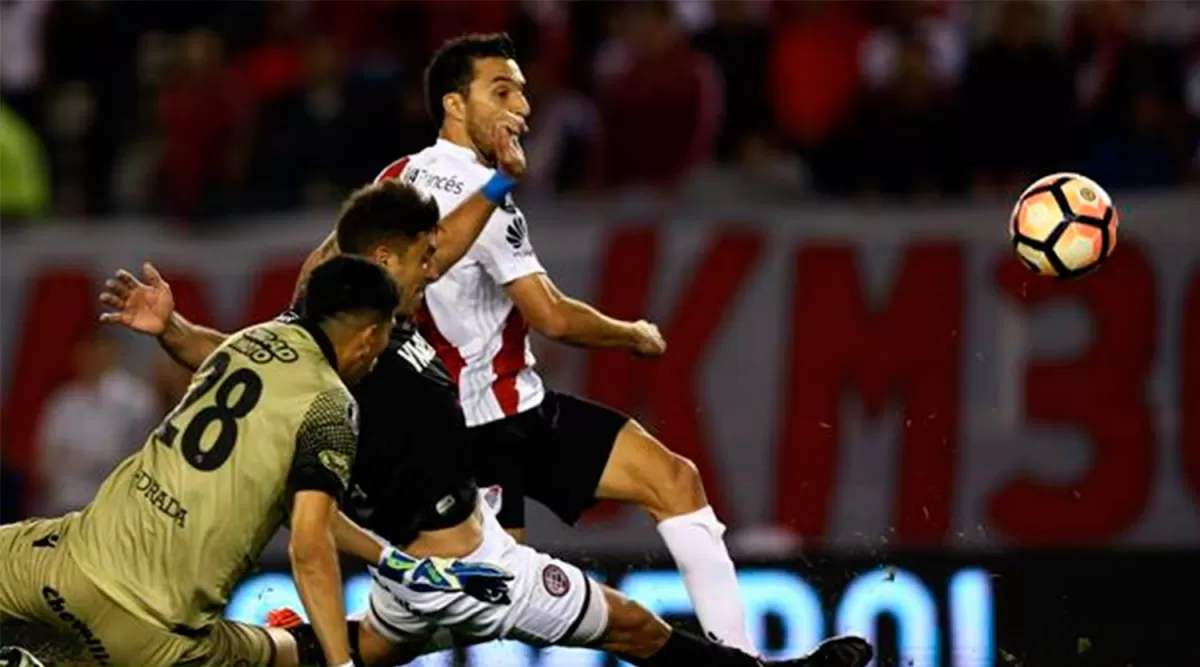 RIVER VS LANUS. FOTO DE REUTERS