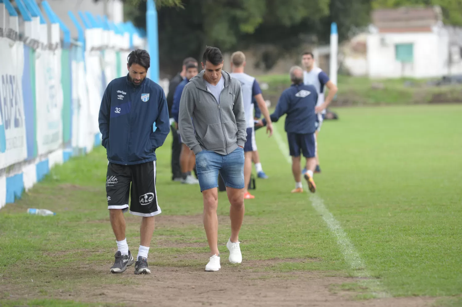 EX COMPAÑEROS EN ATLÉTICO. Lucchetti y Zampedri. (ARCHIVO LA GACETA)