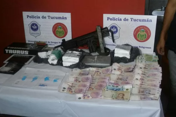 Allanaron la casa del Gordo Franco y encontraron cuatro kilos de cocaína y una ametralladora