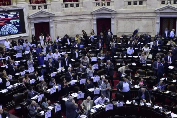 En julio, cinco de los nueve diputados tucumanos votaron en contra del desafuero de De Vido