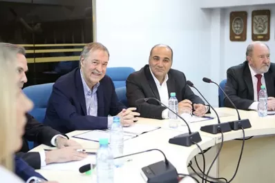 Manzur, en Buenos Aires: “no resignaremos ni un solo peso que corresponde a las provincias”