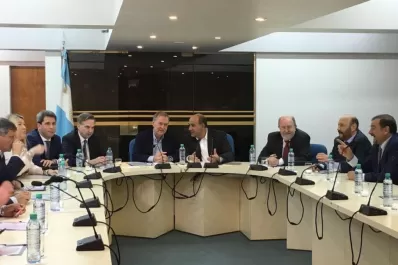 Gobernadores del PJ unifican los reclamos que harán a Macri
