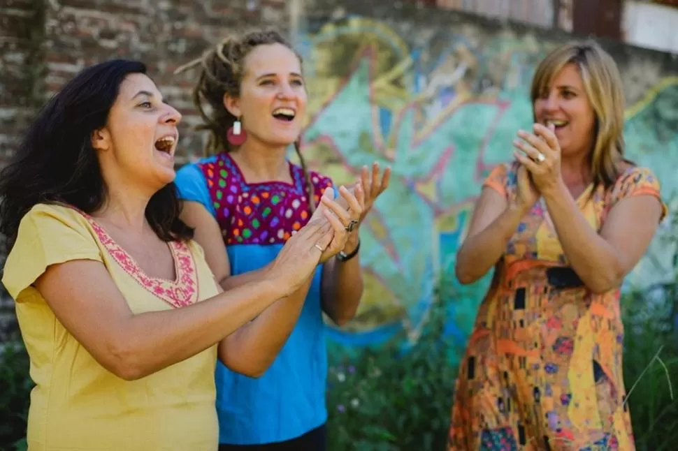 TRES MUJERES, TRES VOCES. Cecilia Picaroni, Rosario Palma y Silvina Cañoni integran Fulanas Trío. 
