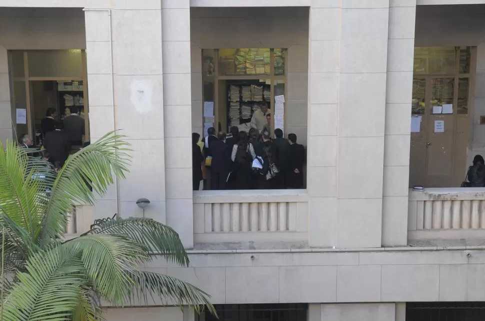 TRIBUNALES PROVINCIALES ABARROTADOS. Escena en el Palacio de Justicia. la gaceta / foto de antonio ferroni