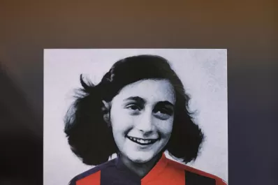 El enemigo que alza la voz