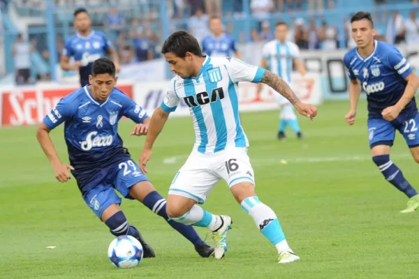 Atlético tuvo un ritmo arrollador ante Racing, que entró dormido y sin sintonía de juego