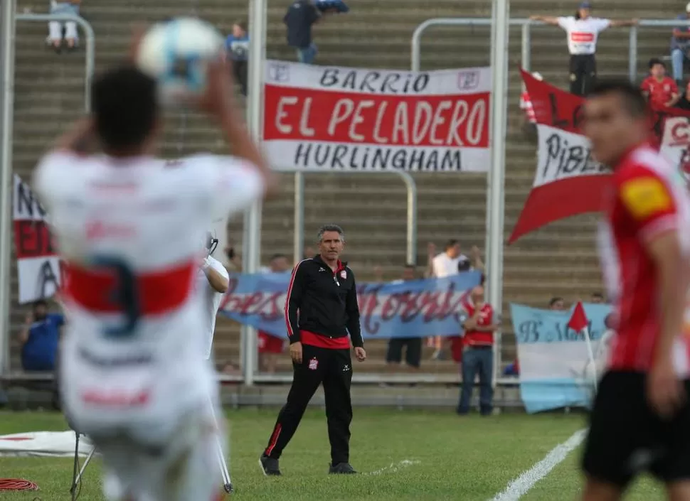 RAZONAMIENTO. Diego Cagna manifestó que el equipo mejoró el nivel de juego en el complemento. “Estuvimos cerca de ganar, luego de estar en desventaja”, señaló.  fotos de Agustin Marcarian