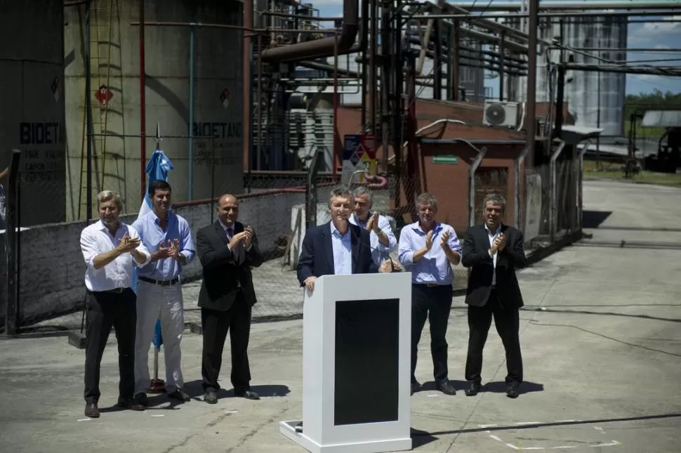 EN LA TRINIDAD. En febrero de 2016, el presidente Macri reunió a gobernadores del NOA para potenciar la producción de bioetanol de caña de azúcar. la gaceta / foto de jorge olmos sgrosso(archivo)