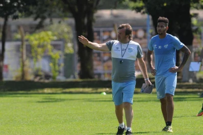 Atlético inicia hoy con Central su octava serie del año